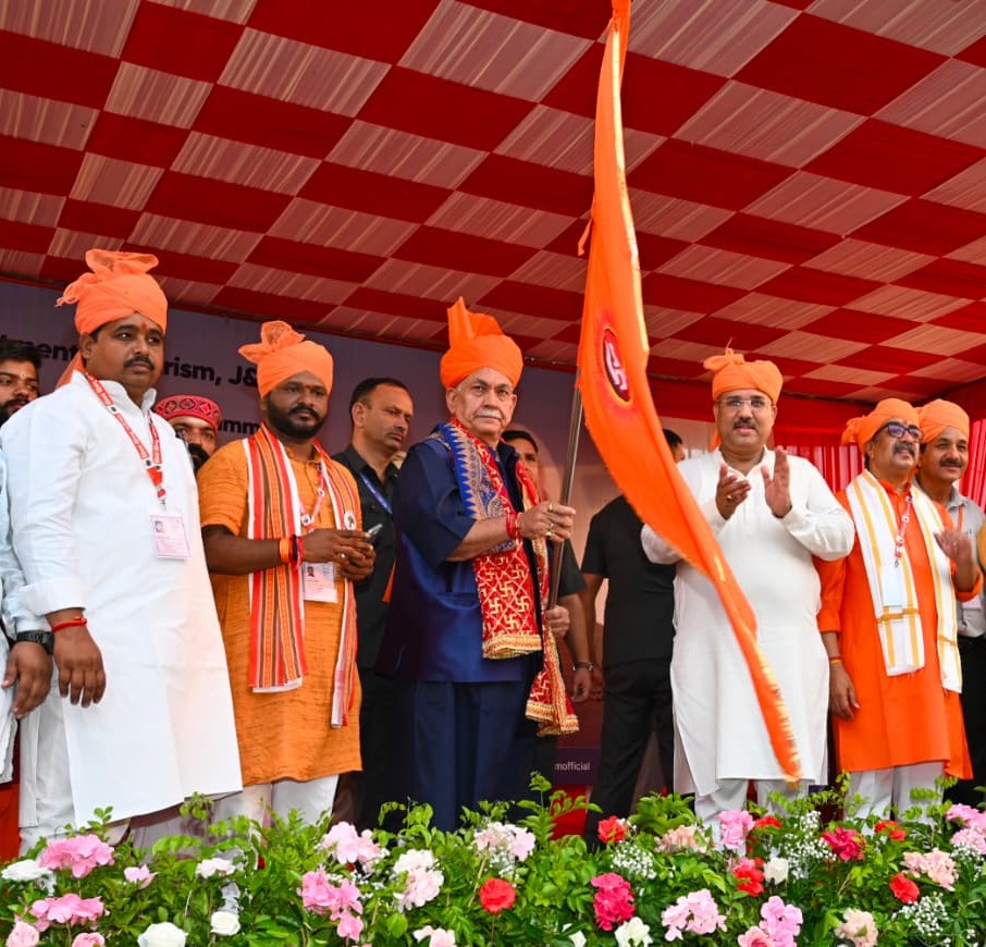 Budha Amarnath Yatra begins amid tight security from Jammu; LG flags off first batch
