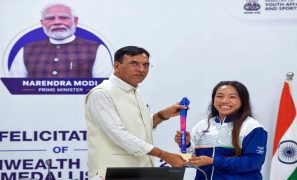 Sports Minister Mandaviya felicitates Commonwealth weightlifting medallists, urges athletes to inspire youth