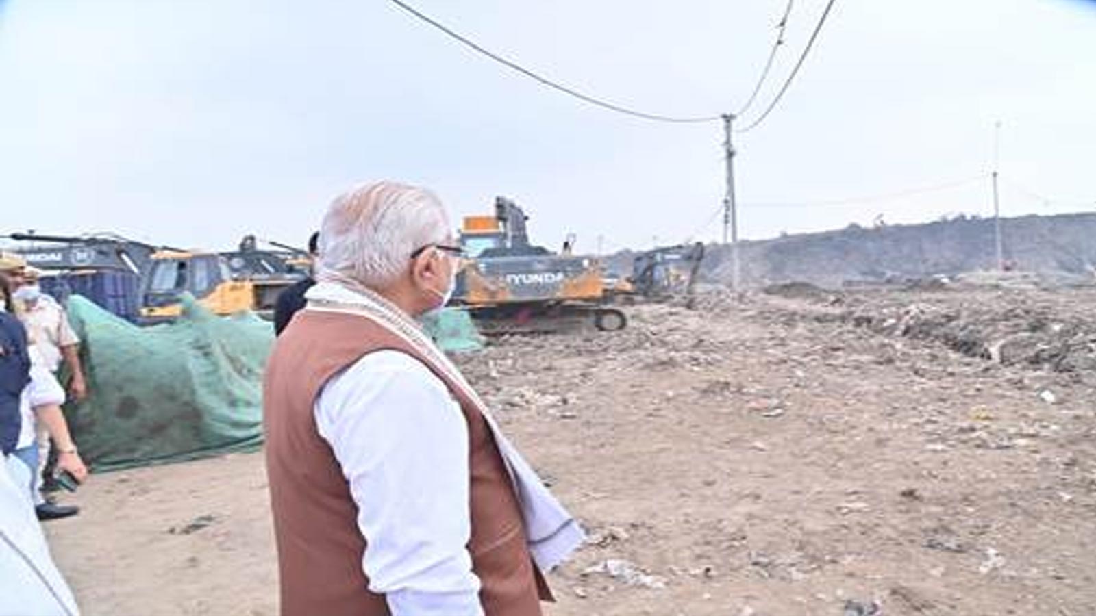 Manohar Lal reviews Bhalswa dumpsite remediation, legacy waste to be cleared by October 15