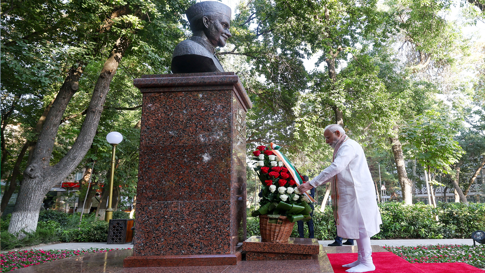 PM Modi pays tributes at Shastri Memorial, visits Tashkent university to engage with Indologists