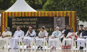 President Murmu, PM Modi and others pay floral tributes to former PM Vajpayee at ‘Sadaiv Atal’
