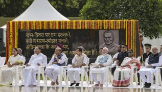 President Murmu, PM Modi and others pay floral tributes to former PM Vajpayee at ‘Sadaiv Atal’