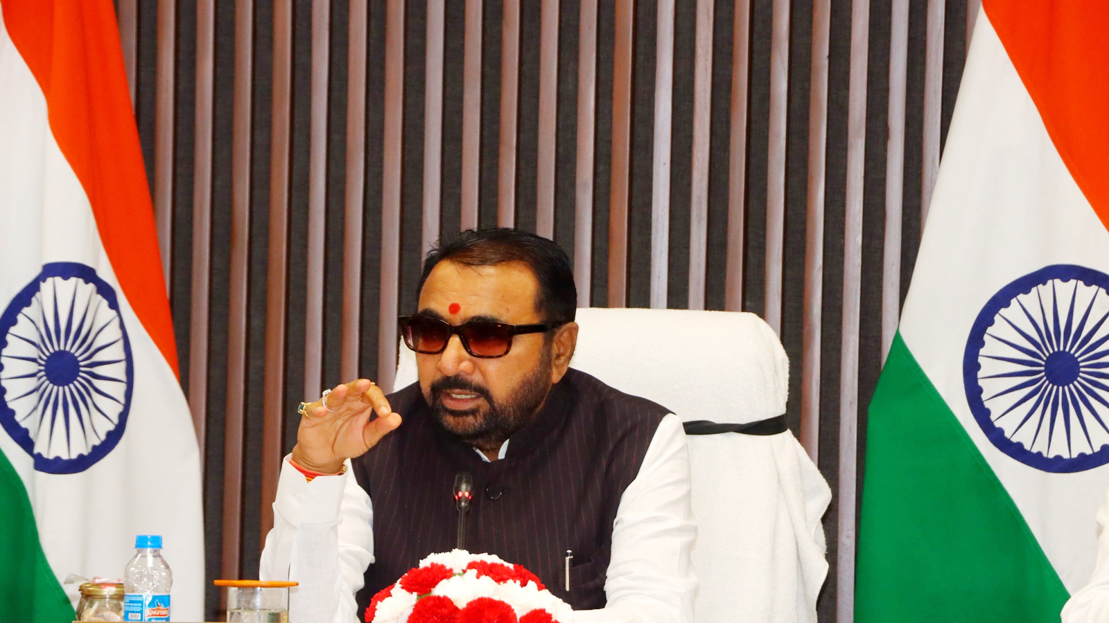 Hindi can strengthen good governance, public outreach of Ayush: Prataprao Jadhav