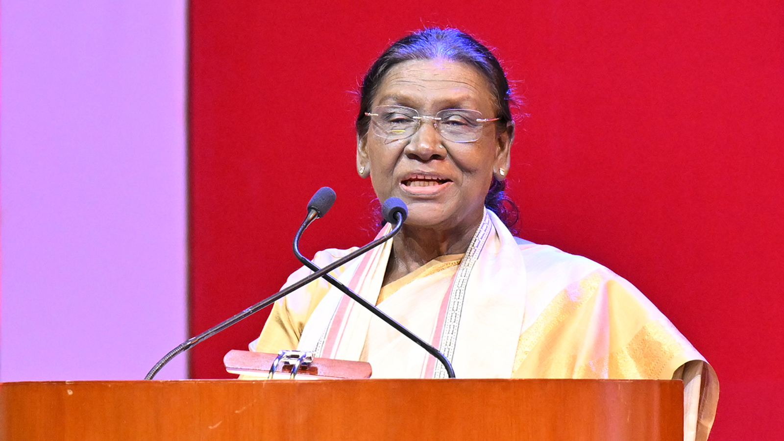 President Murmu urges NIFT graduates to blend global outlook with India’s cultural roots