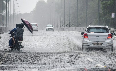 Met Department Forecasts Heavy Rain, Thunderstorms Across South Bengal Over Next 24 Hours