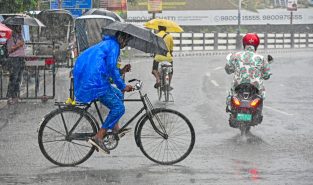 Delhi-NCR to receive rain, thunderstorms; IMD issues yellow alert