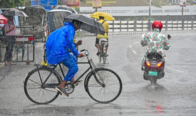 Delhi-NCR to receive rain, thunderstorms; IMD issues yellow alert