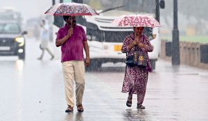 IMD issues yellow alert in six Keralam districts, forecasts isolated heavy rainfall