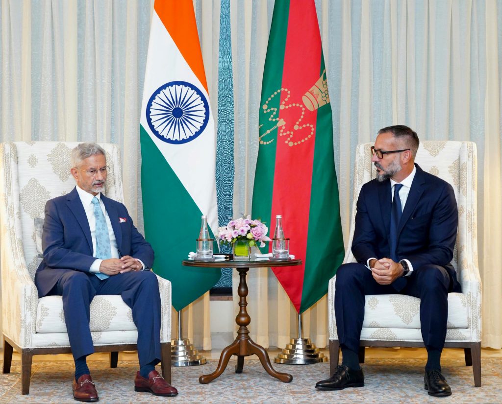EAM S Jaishankar meets Prince Rahim Aga Khan V