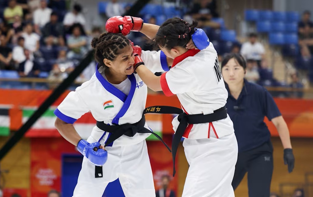 ‘She was 700 grams heavier than her opponent’: Coach Nikhil explains Suchika’s controversial loss in MMA final