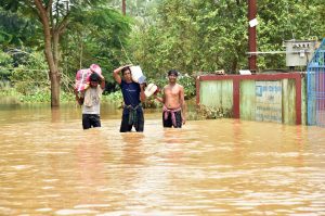 Odisha: Over 1 lakh flood-affected people evacuated; coastal districts on alert as Mahanadi in spate