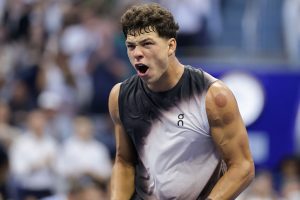 Tennis-Shelton advances at US Open after shaky start against Griekspoor