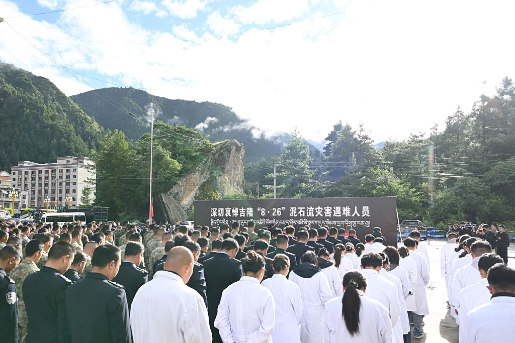 Memorial Services Held For Victims Of Deadly Mudslide