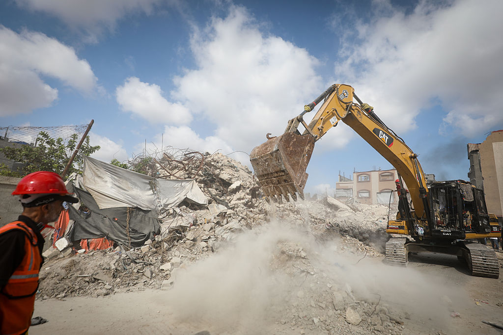 Israeli clearance of Gaza rubble could destroy ‘evidence’, says UN expert