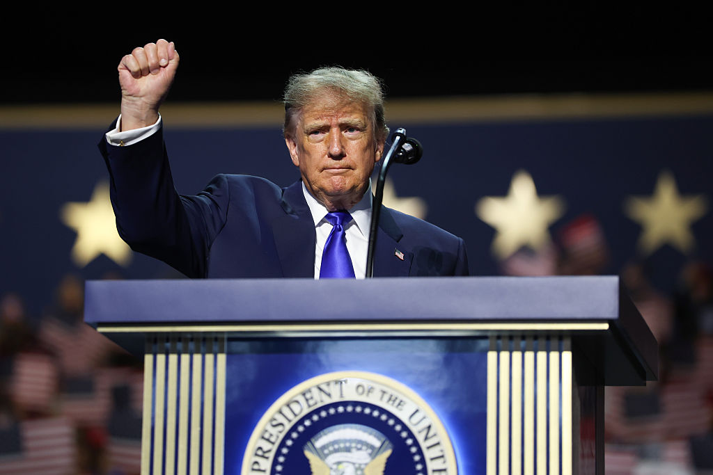 Trump offers $5,000 to every American if Republicans win midterm elections
