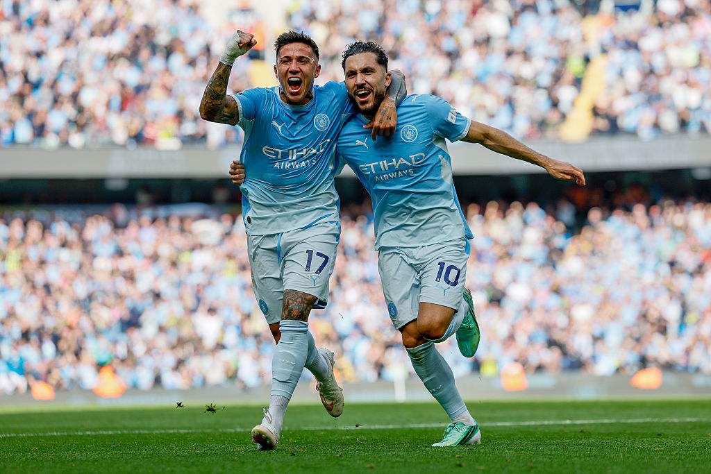 Manchester City beat Sunderland in humdinger to maintain 100% start, Man Utd scrape draw