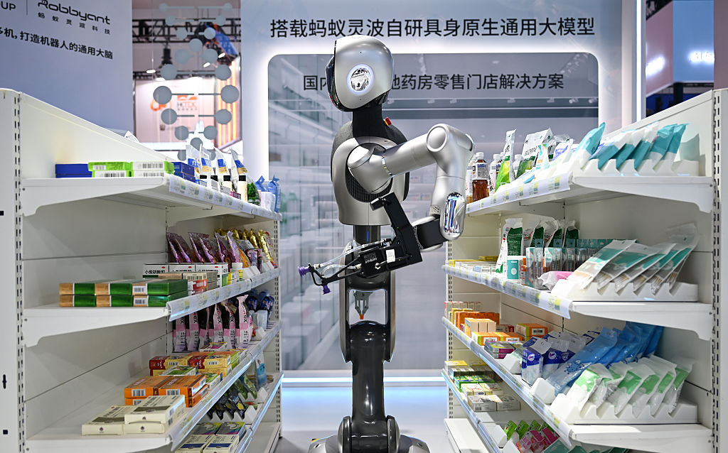 AI researchers warn companies rushing self-improving systems despite safety risks