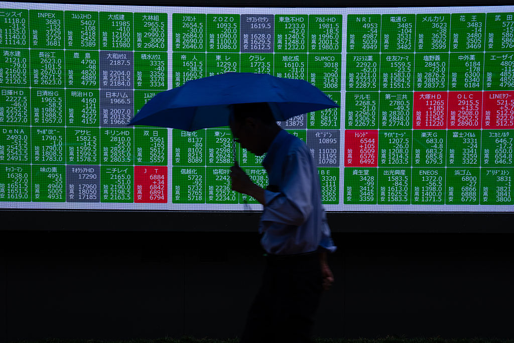 Bonds set for bruising September; stocks fare better