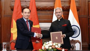 Jaishankar, Vietnam counterpart Le Hoai Trung review full spectrum of India-Vietnam ties