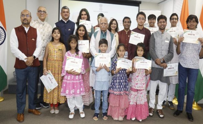 Manohar Lal celebrates Hindi Diwas with Indian diaspora in Houston, visits NASA’s Johnson Space Center