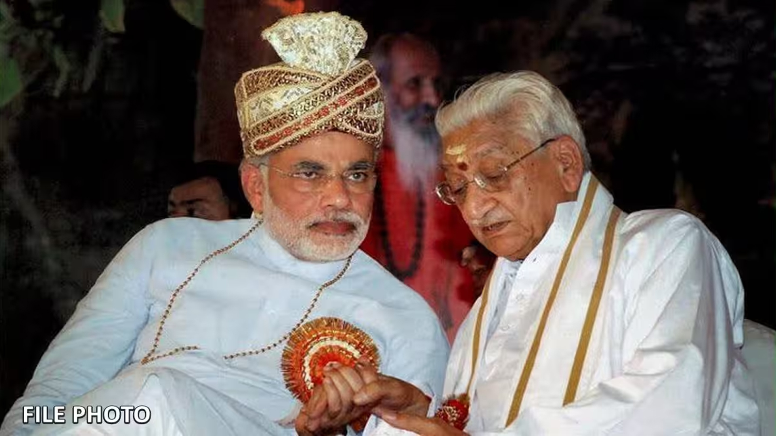 PM Modi pays tribute to Ashok Singhal, recalls his spiritual commitment and dedication to social unity