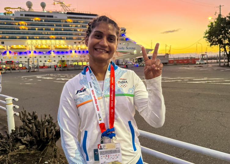 Asian Games: India add four medals on Day 2, Suchika Tariyal scripts MMA history