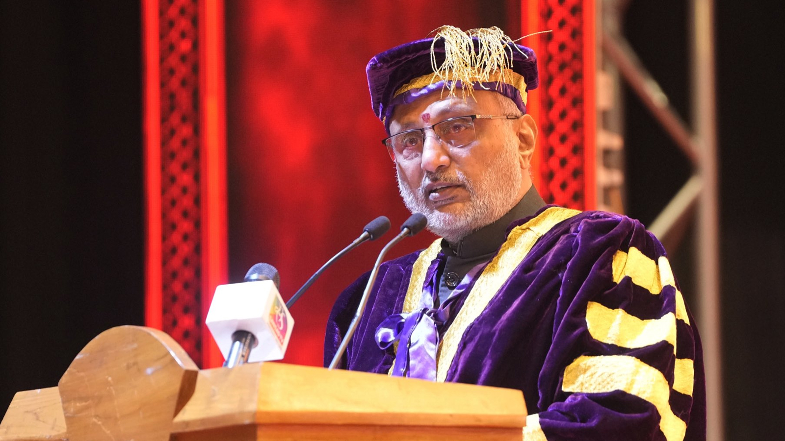 Vice President Radhakrishnan urges medical graduates to combine technology with compassion