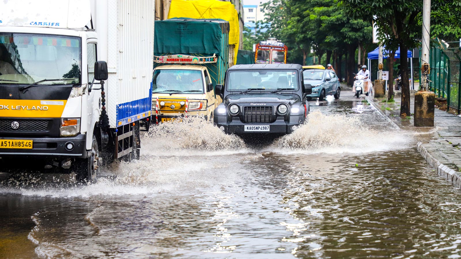 Overnight rains waterlog Bengaluru roads, disrupt morning traffic