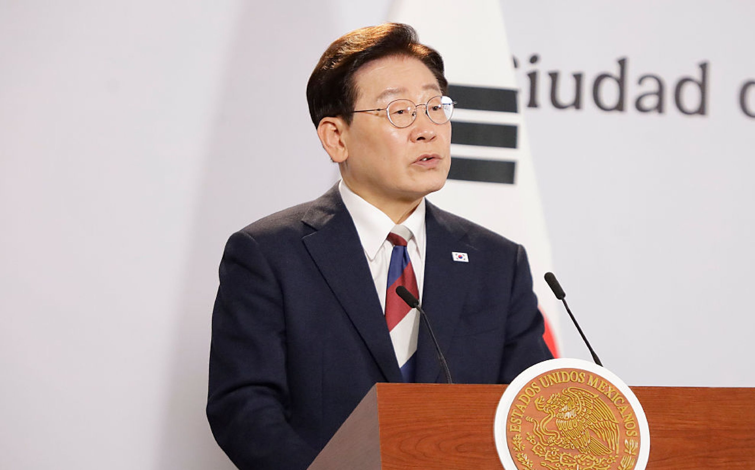 South Korea demands apology from Ukraine over disclosure of North Korean PoW transfer