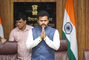Civil Aviation Minister Urges Pawan Hans to Expand Helicopter, Seaplane Services