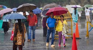 Delhi-NCR likely to witness light rain, strong winds