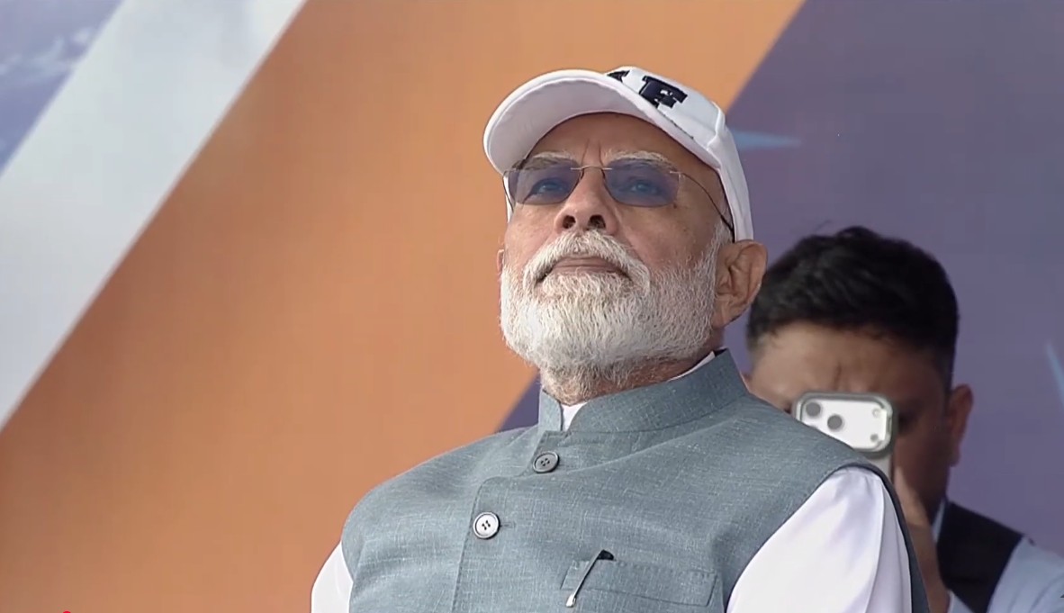 PM Modi Attends Air Force Day Aerial Display in Varanasi; ‘Wings over Ganges’ Showcases IAF Capabilities