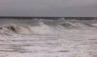 Cyclone Arnab crosses Andhra Coast, weakens; Odisha evacuates over 30,000 people