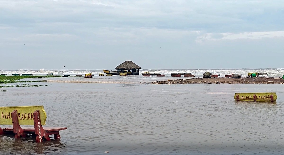 Indian Coast Guard launches rescue operation for stranded cargo ship off Andhra coast