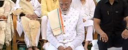 PM Modi Attends Interfaith Prayer Meeting at Gandhi Smriti on Gandhi Jayanti
