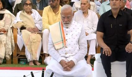 PM Modi Attends Interfaith Prayer Meeting at Gandhi Smriti on Gandhi Jayanti