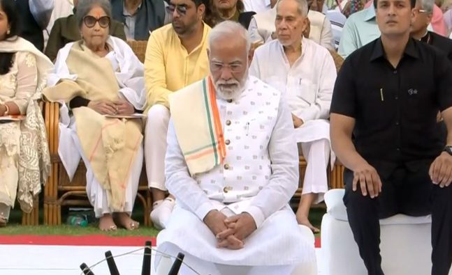 PM Modi Attends Interfaith Prayer Meeting at Gandhi Smriti on Gandhi Jayanti