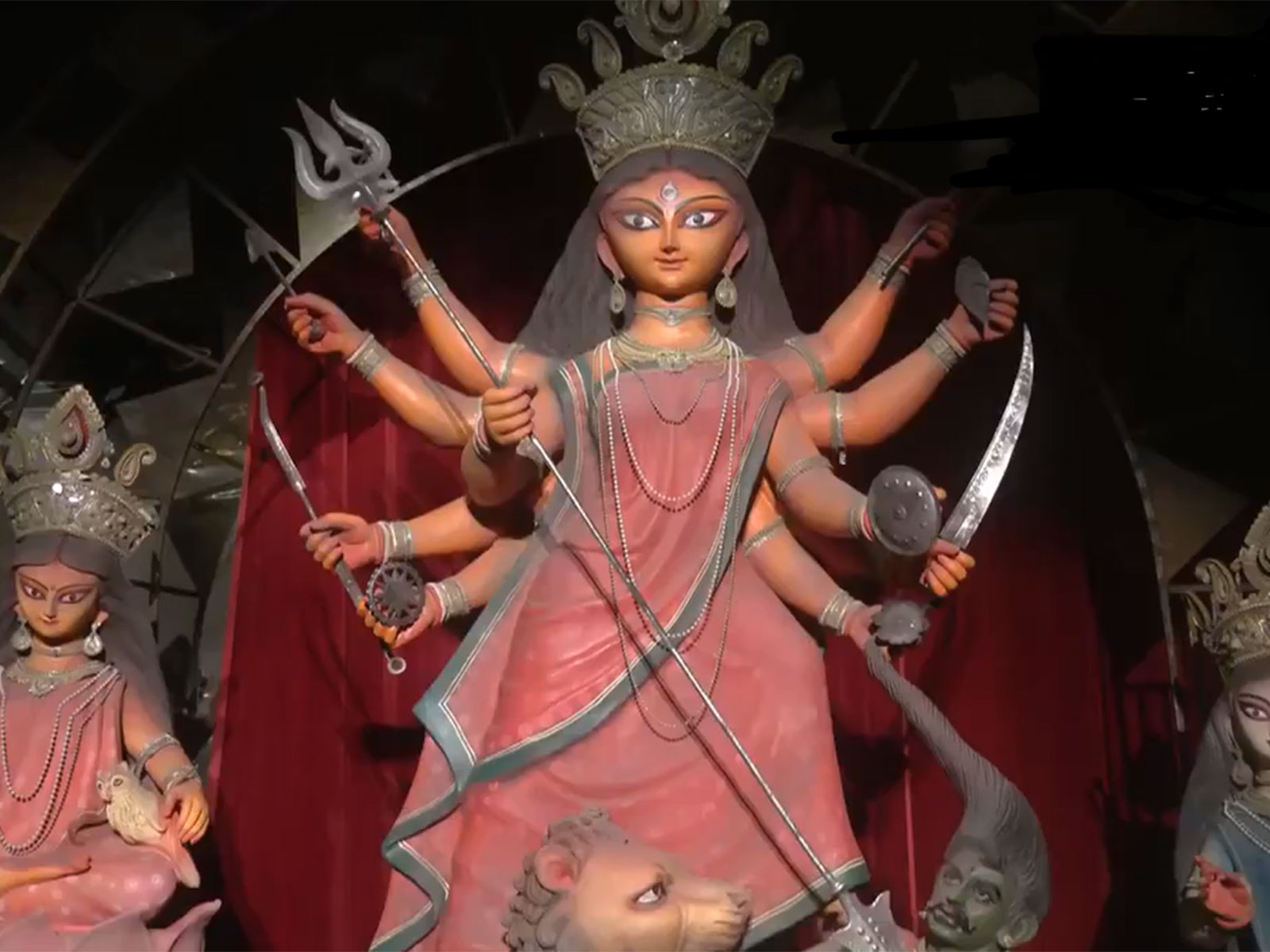 Bengal Pandals blend devotion with social message: ‘Aishwaryi’ inspired by Satyajit Ray’s ‘Devi’, ‘Longmen Grottoes’ for world peace