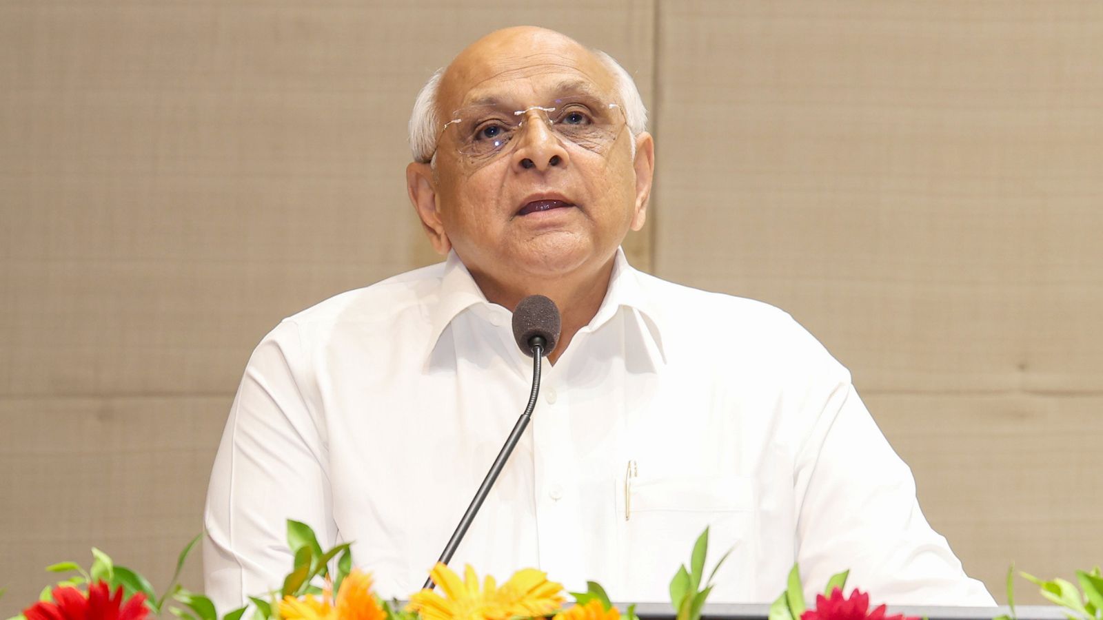 Gujarat CM Bhupendra Patel inaugurates Shramik Annapurna meal centres in Ahmedabad