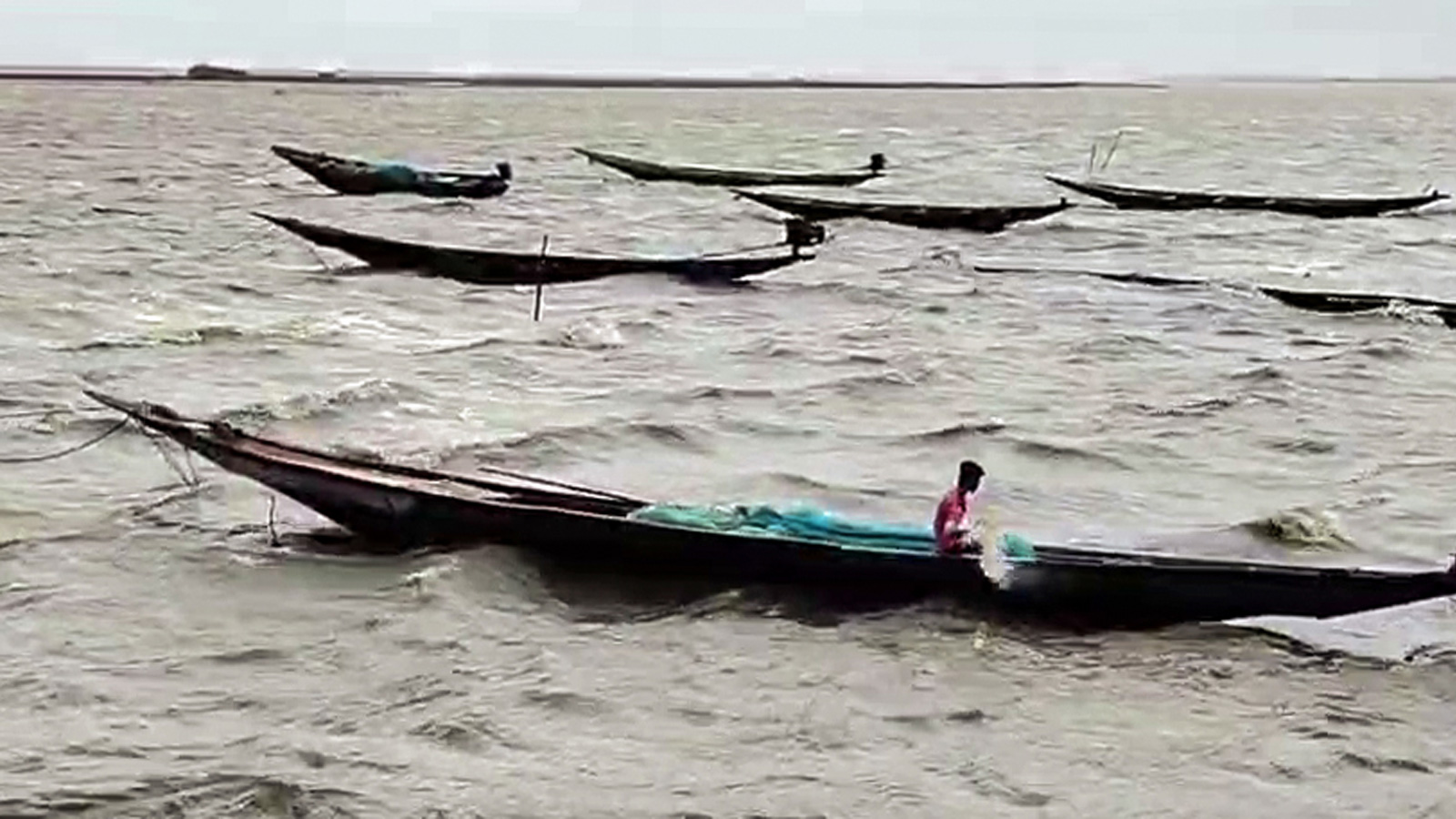 Cyclone Arnab likely to cross Andhra coast on October 28; Cabinet Secretary reviews preparedness