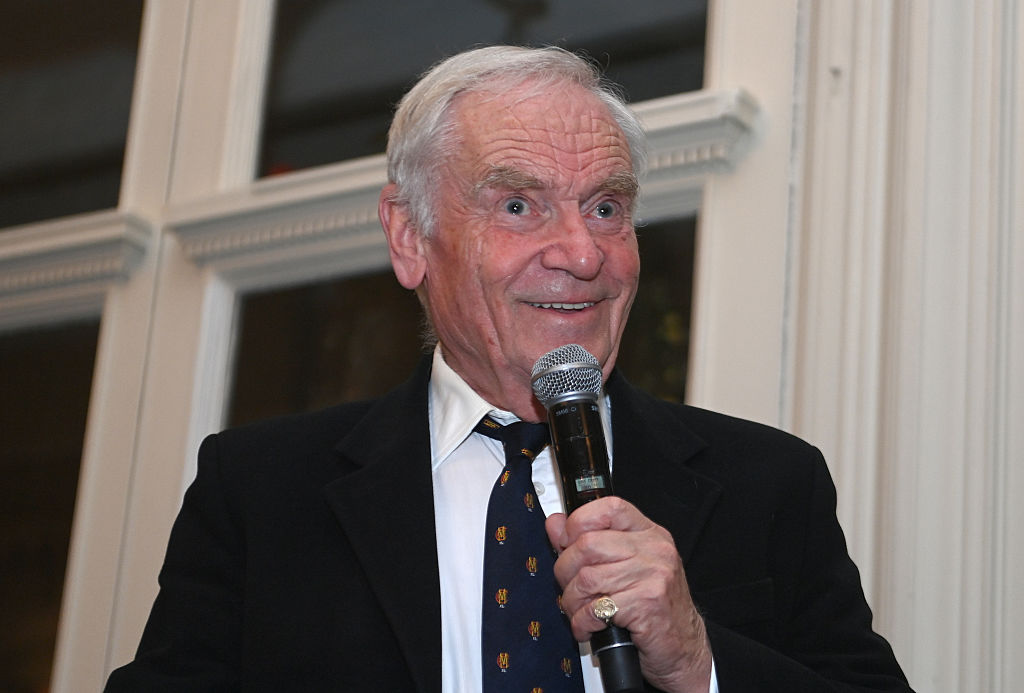 Jeffrey Archer, bestselling UK novelist and scandal-plagued politician, dies aged 86