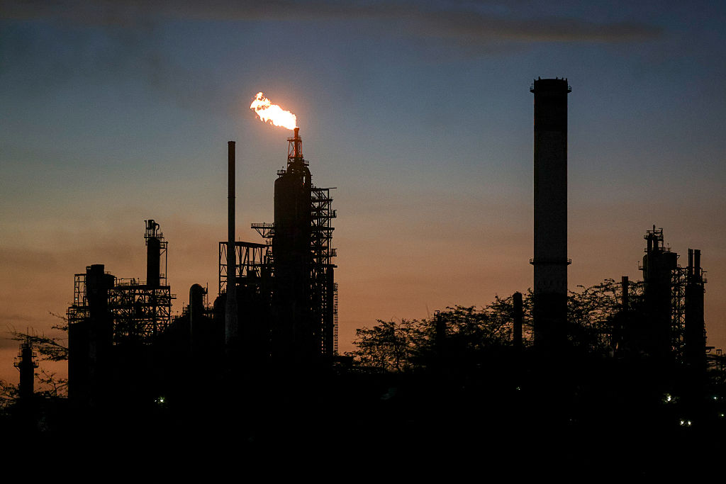 Venezuela’s Cardon refinery halted after fire, no injuries reported