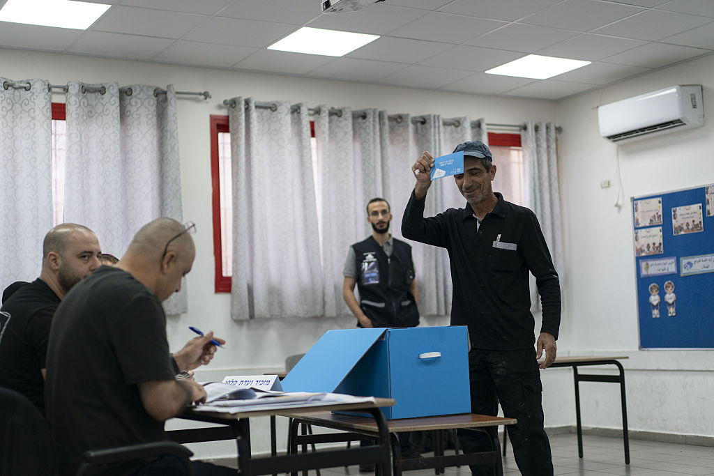 Fastest turnout in 45 years as Israelis pass wartime judgment on Netanyahu