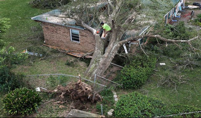 US: Hurricane Isaias kills four, about 670,000 without power after landfall