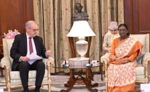 President Murmu Hosts Swiss President Guy Parmelin, Two Leaders Call for Closer Cooperation