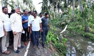 Andhra CM directs officials to expedite restoration works in cyclone-hit areas