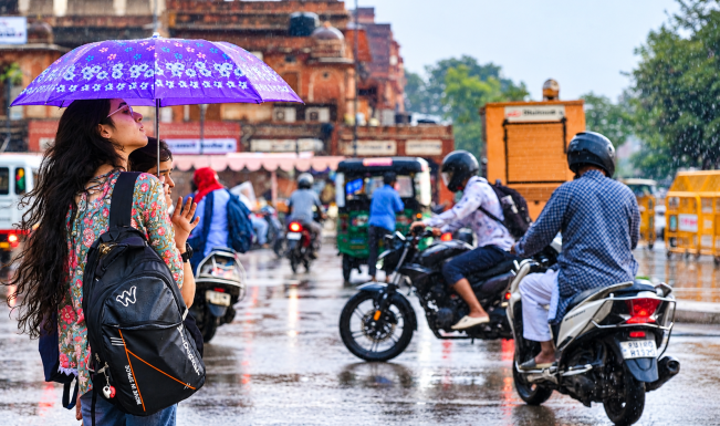 Heavy rains continue in Puducherry, holiday declared for schools