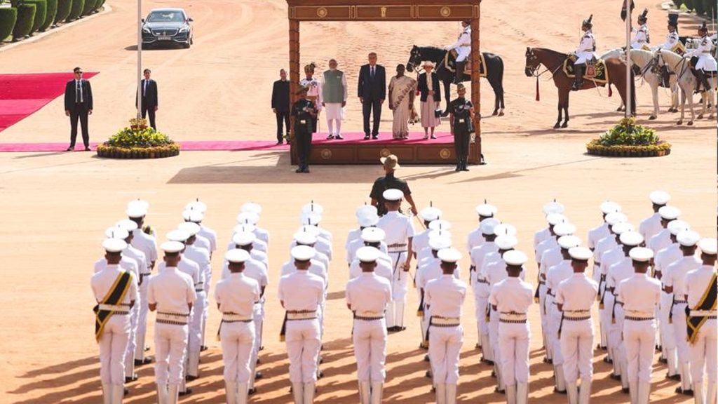 Swiss-Prez-Rashtrapati-3