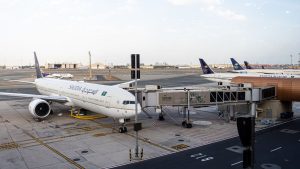 Yemen's Houthis vow more attacks on Saudi airports, oil facilities after Aramco HQ hit