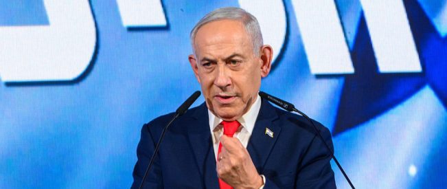 Netanyahu, Eisenkot stake rival claims to lead Israel after deadlocked vote